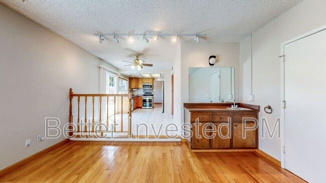 Building Photo - 848 Sprucewood Ct