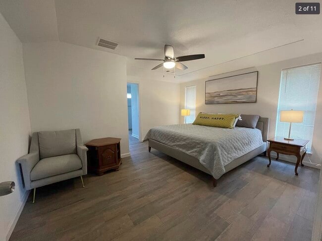 Building Photo - 1013 Revere Cir