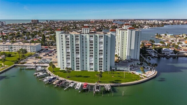 Building Photo - 400 64th Ave