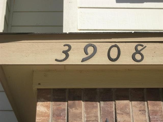 Building Photo - 3908 Oceanside Dr