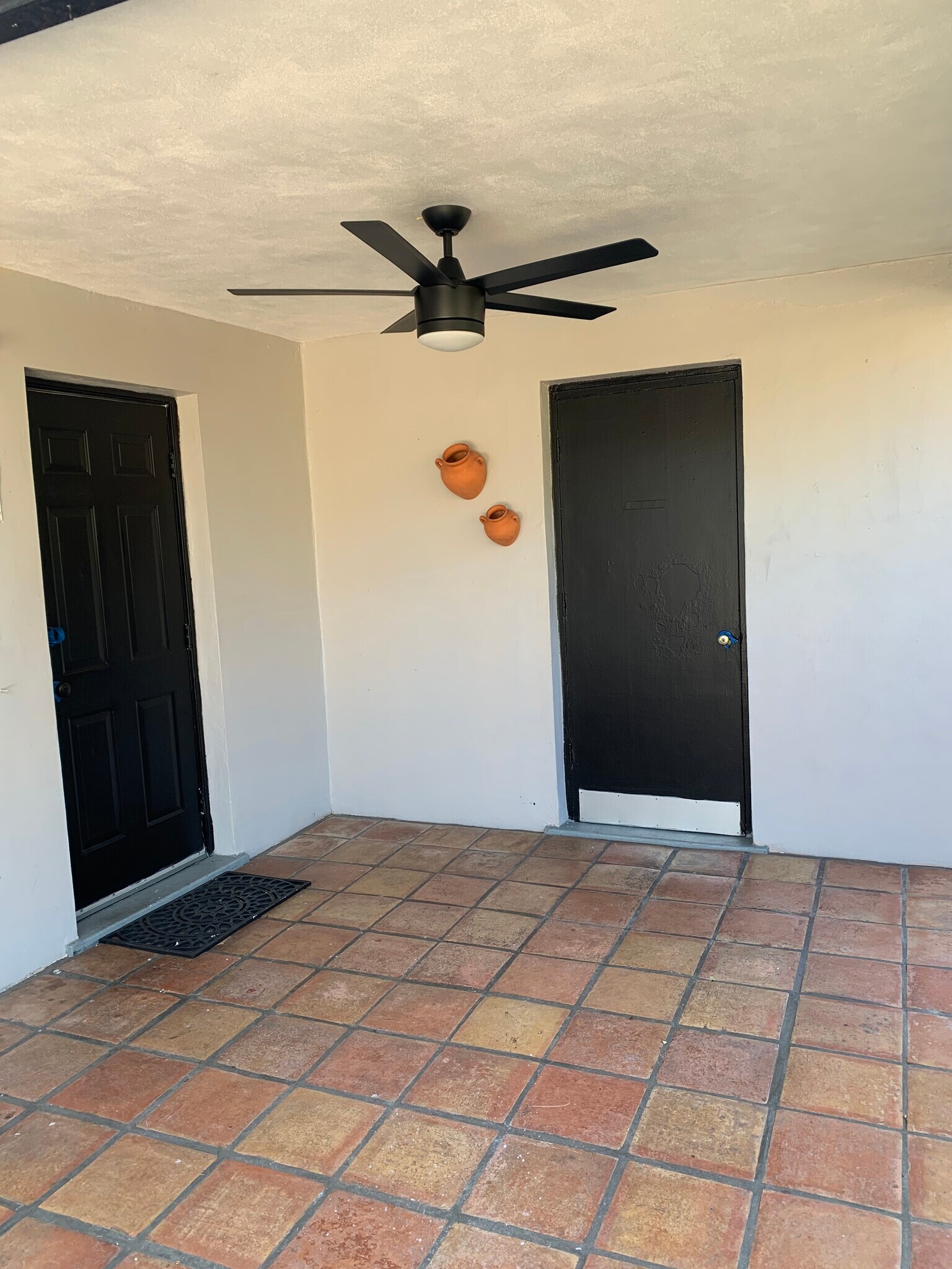 Building Photo - 171 S Broadway