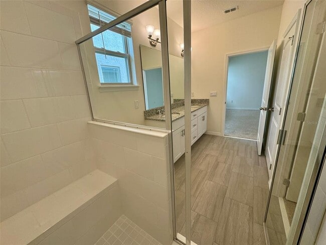 Building Photo - 16085 Scarpetta St