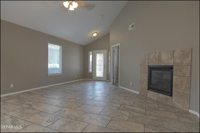 Building Photo - 6617 Berringer St