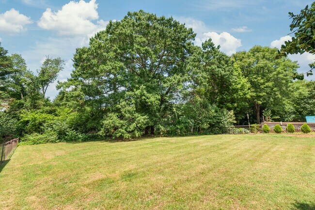 Building Photo - 3 Bedroom Home in South Charlotte