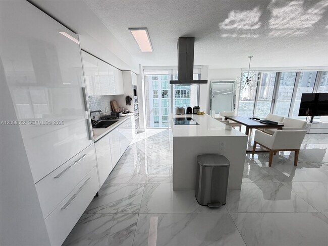 Building Photo - 330 Sunny Isles Blvd