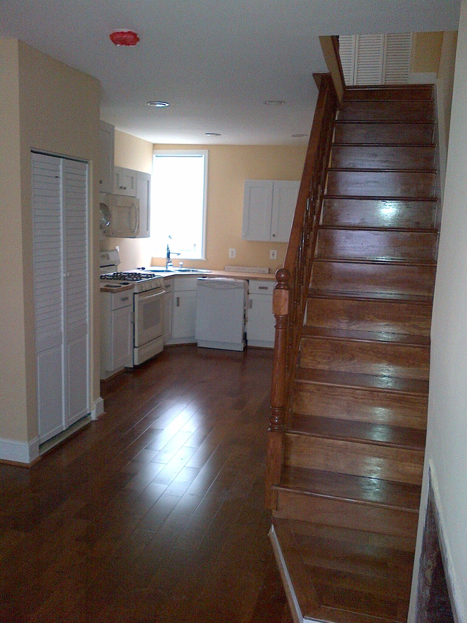 Building Photo - 3415 Hickory Ave