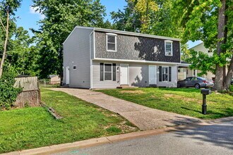 Building Photo - 2209 Campus Dr