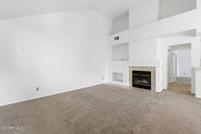 Building Photo - 4240 Lost Hills Rd