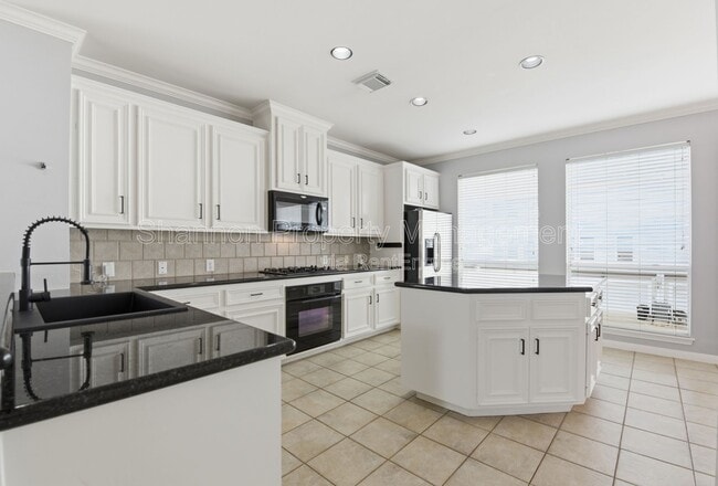 Building Photo - 1314 W Webster St