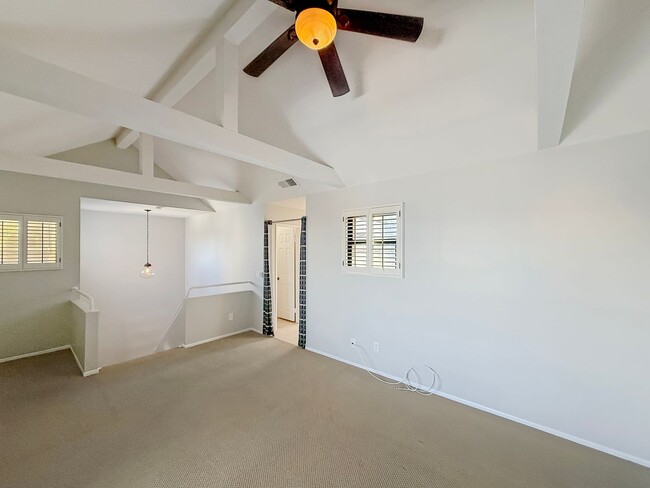Building Photo - Stunning 2BD/2BA Condo on Scripps Ranch Bl...