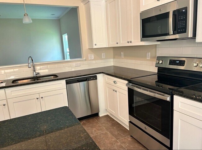 Building Photo - 233 Willowton Ln