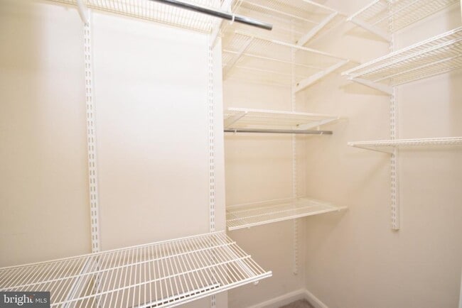 Building Photo - 11000 Kinship Ct