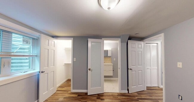 Building Photo - Extraordinary Columbia Heights Opportunity | Spacious 5BR + 2 Den Home with Off-Street Parking