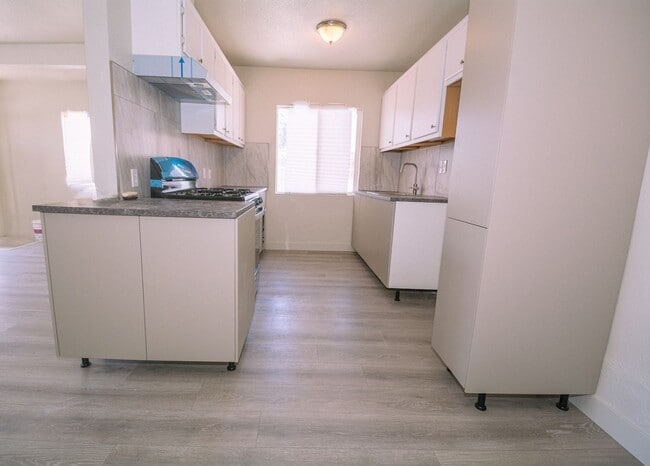 Building Photo - 16743 Barbee St