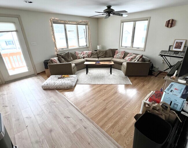 Building Photo - 177 May St