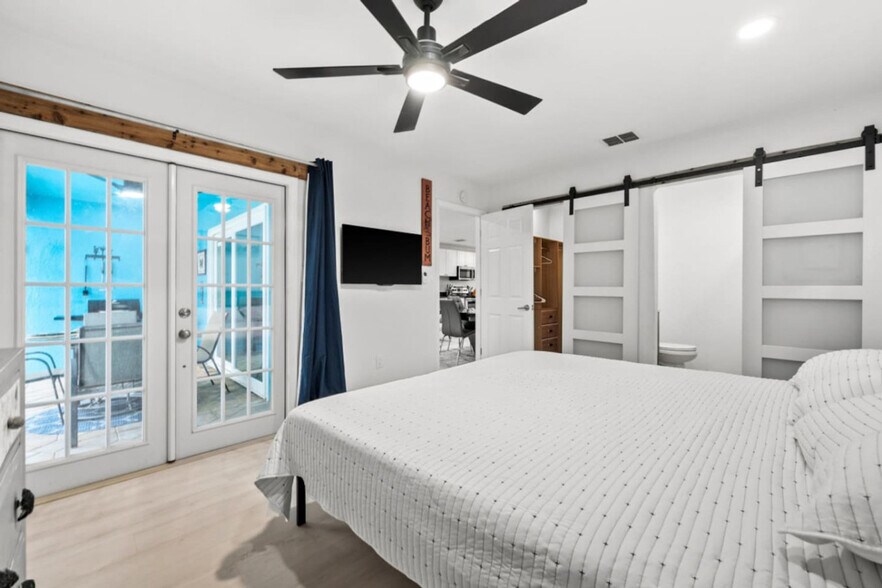 Building Photo - 1019 SE 40th St