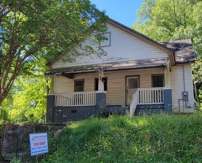 Primary Photo - 668 Gilliam Ave