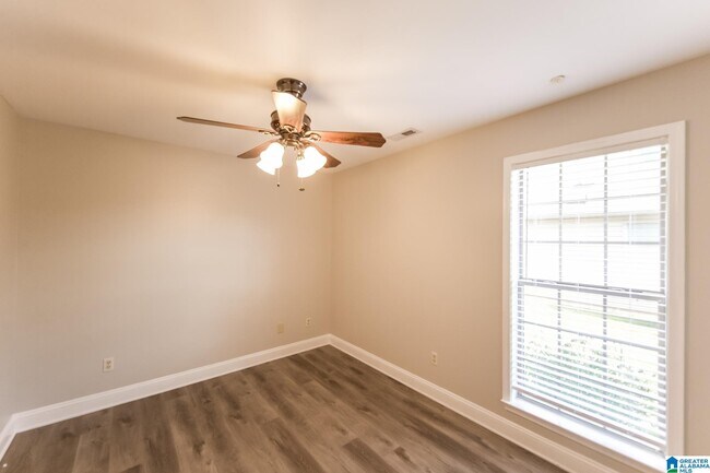 Building Photo - 5440 Virginia Way