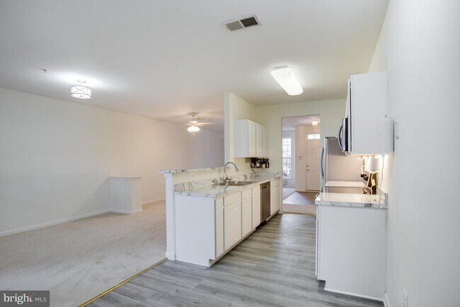 Building Photo - 87 Harbour Heights Dr