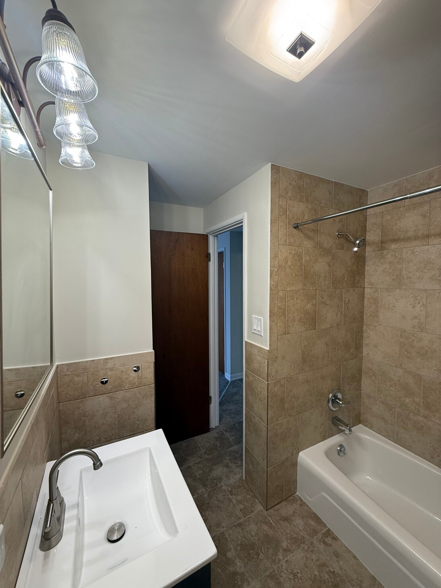Building Photo - 6946 W 65th St