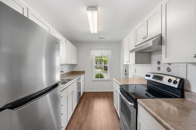 Building Photo - 115 Chloe Ln