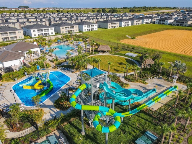 Building Photo - 1520 Oasis Club Blvd
