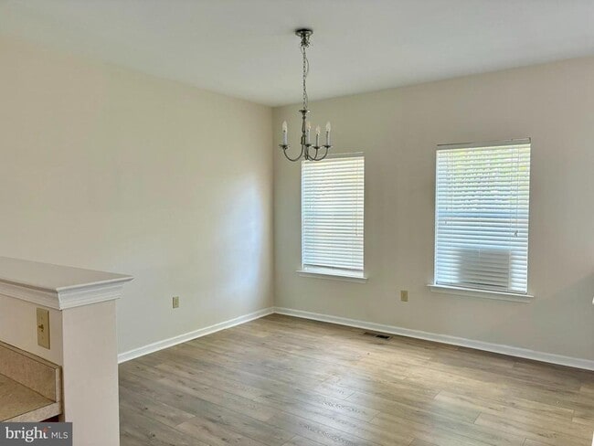 Building Photo - 2148 Danville Dr