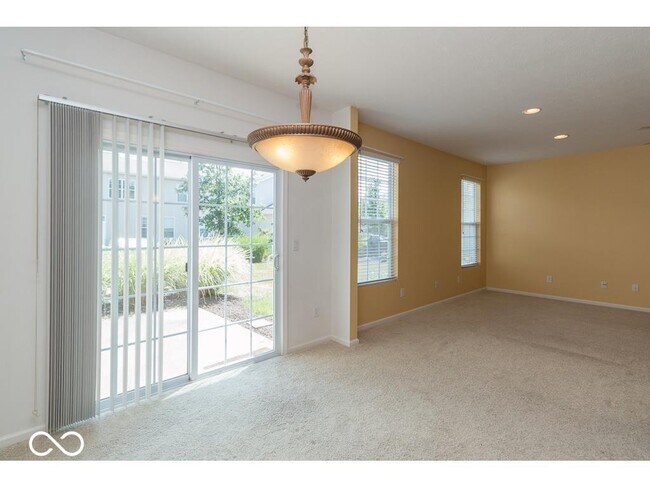 Building Photo - 14326 Shooting Star Dr