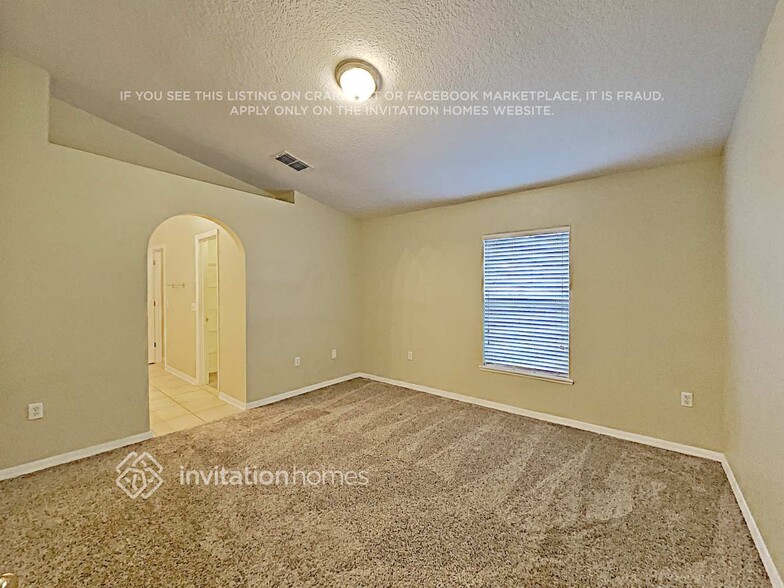 Building Photo - 5161 Silver Thistle Ln