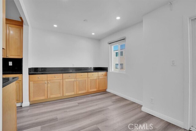 Building Photo - 5412 Lindley Ave