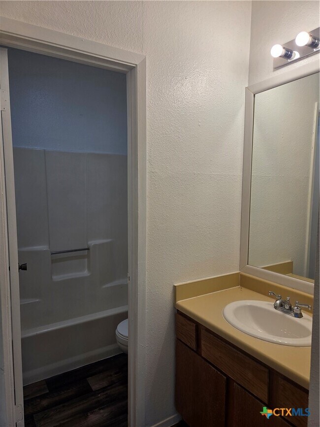 Building Photo - 2411 W Slaughter Ln