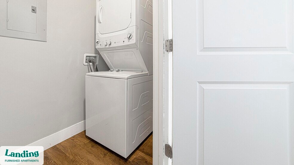 Building Photo - 41 E 9th Ave