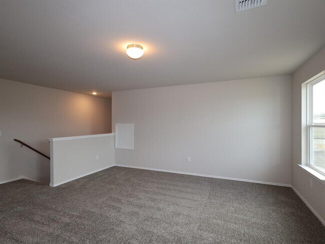 Building Photo - 4521 Bridal Veil Dr