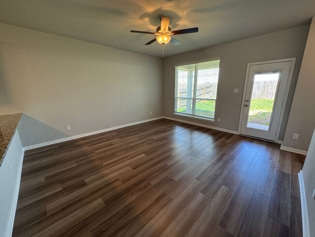 Building Photo - 938 James Parker Cir