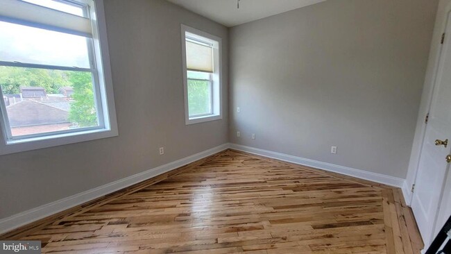Building Photo - 2057 Druid Park Dr