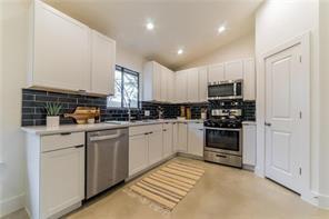 Building Photo - 1309 Piney Creek Ln