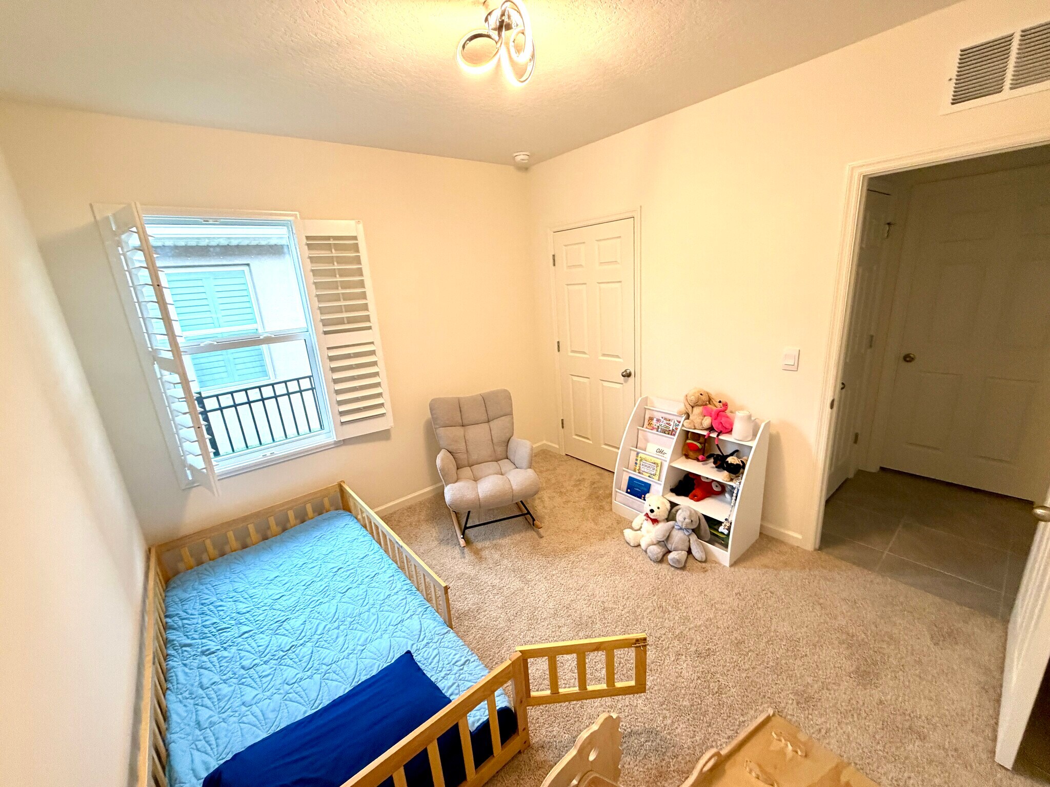 Building Photo - 12230 SW Rimini Way