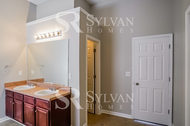 Building Photo - The Lifestyle You Deserve.