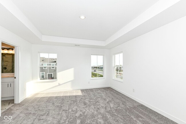 Building Photo - 9312 Clarendon Dr