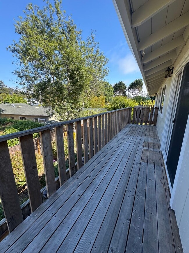 Building Photo - 455 Plum St