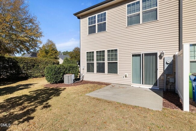 Building Photo - 7603 Weathered Oak Way