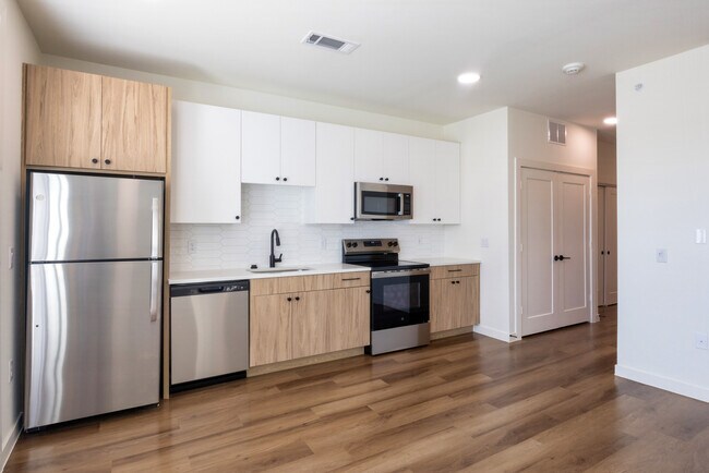 Building Photo - The Brae