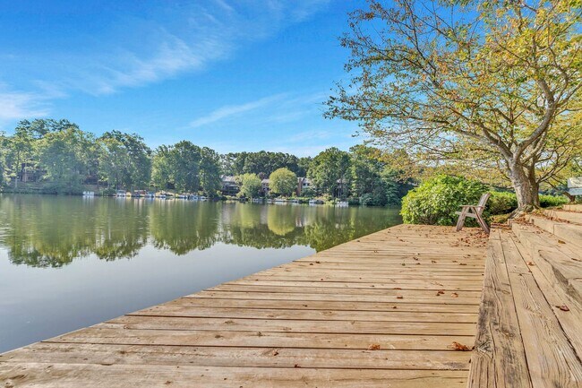 Building Photo - 11041 Villaridge Ct