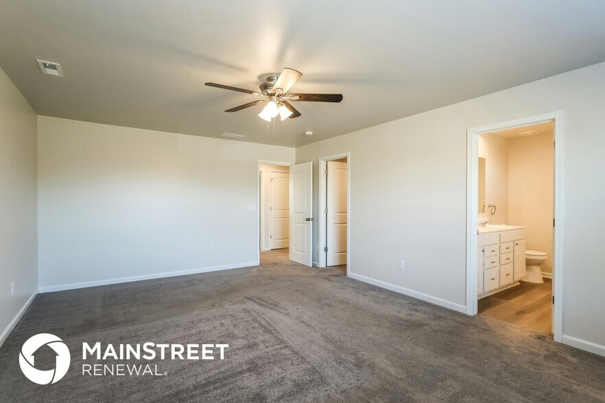 Building Photo - 621 Toll House Ct