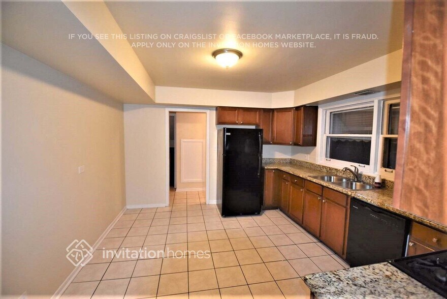 Building Photo - 830 Braemar Rd