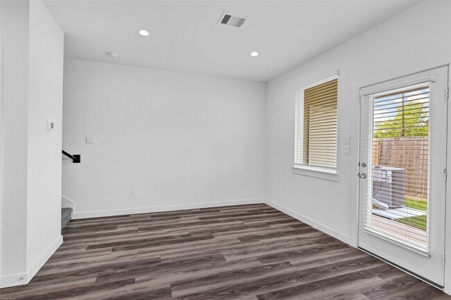 Building Photo - 3015 Ocean Cay Dr