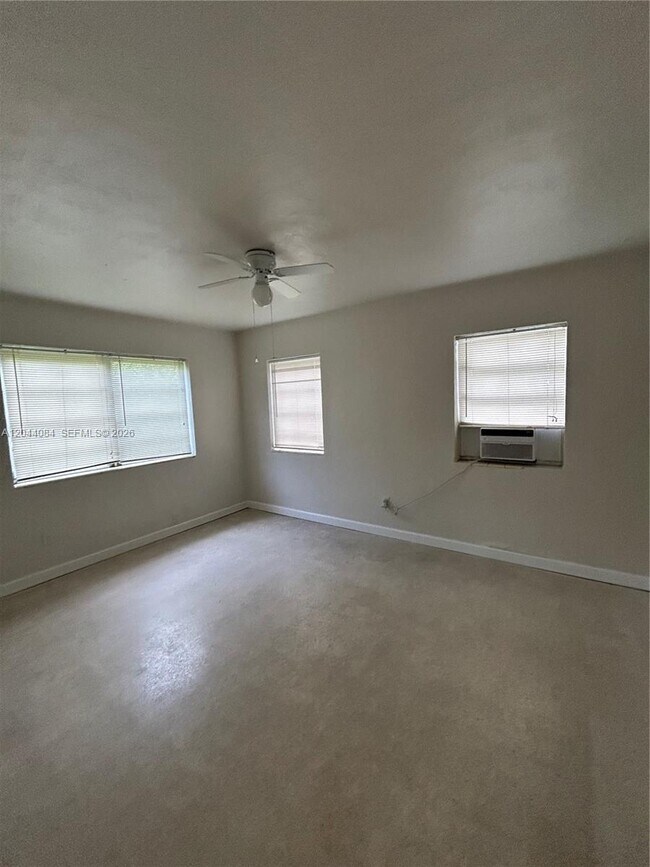Building Photo - 730 83rd St
