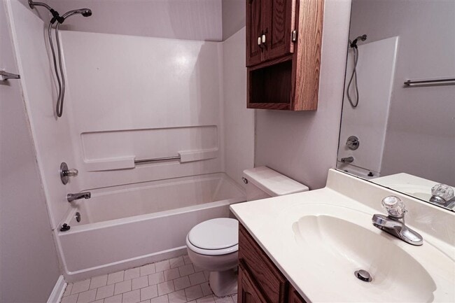 Building Photo - 3BD/2BA Home in Lakeland. Conveniently located. Pets Welcome.