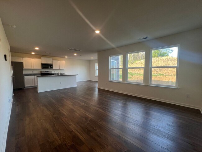 Building Photo - Brand-New 4BR Home for Rent in Kingsport – Be the First Tenant!