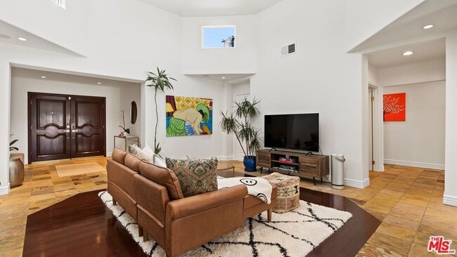 Building Photo - 4624 Conchita Way